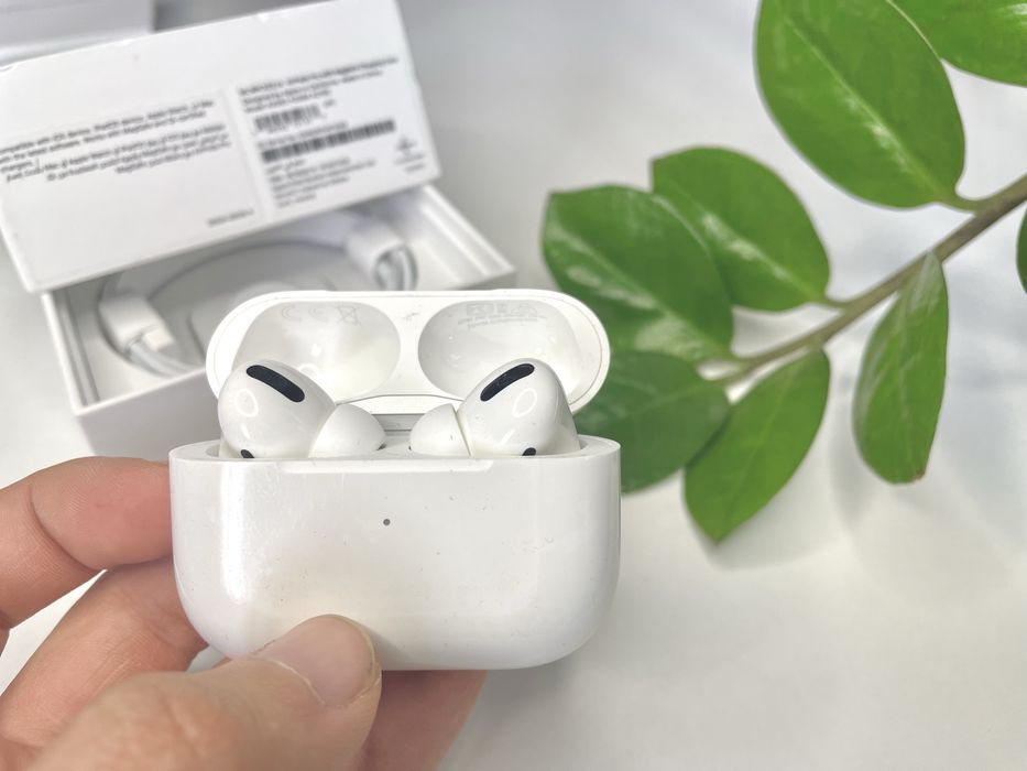 Продам AirPods Pro