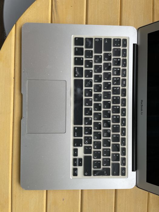 MacBook Air 13 (Early 2014), Core i5, 4 ГБ ОЗУ