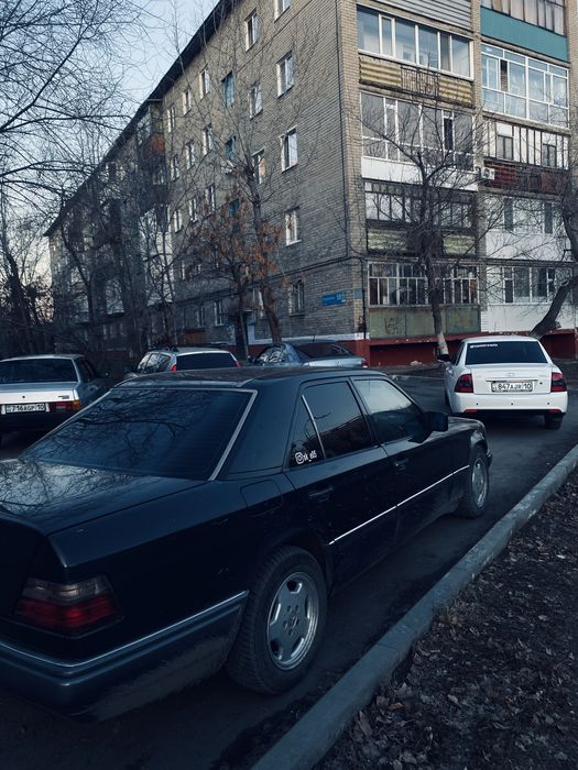 Мерседес 124 е220