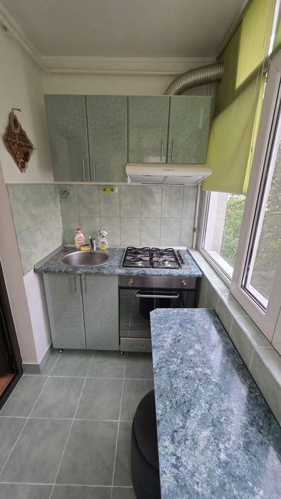 Apartament de inchiriat 2 camere decomandat Str.Sintezei.
