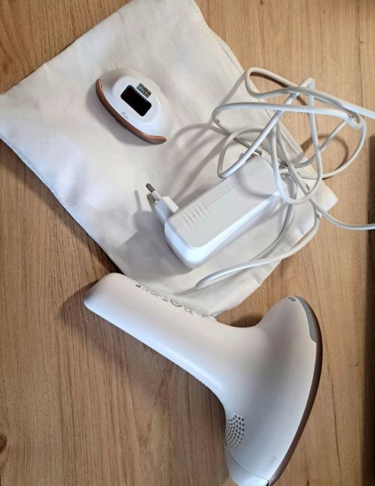 Фотоепилатор Philips - Lumea, BRI922/00