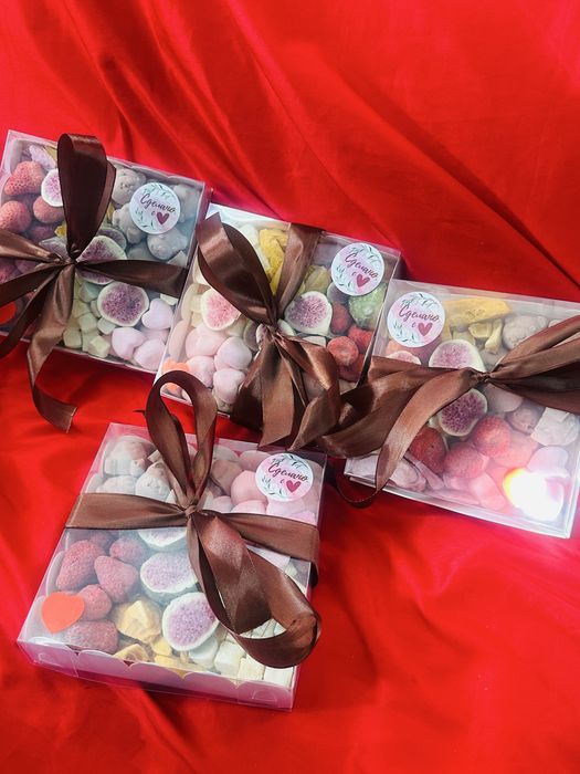 Сублимированное мороженое и фрукты, в подарочной упаковке