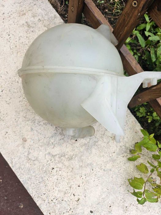 Казанче за антифриз за Мерцедес спринтер