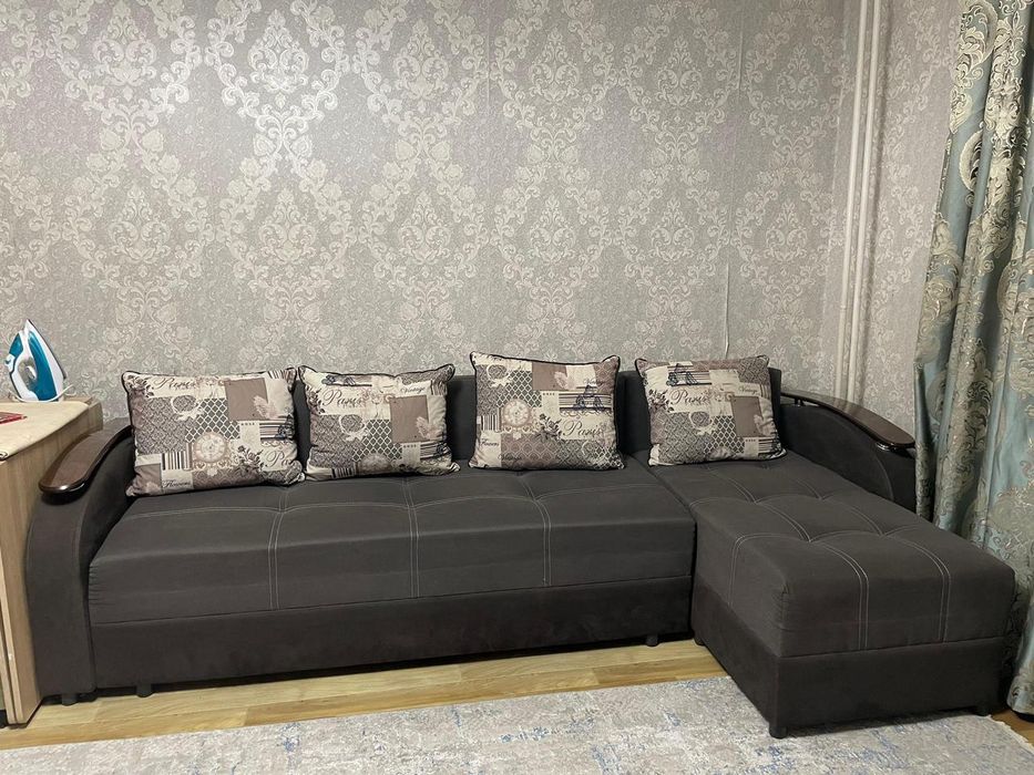 Диван для гостиной