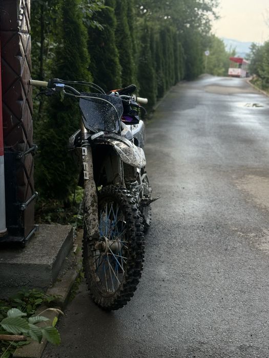 Se vinde yamaha 250