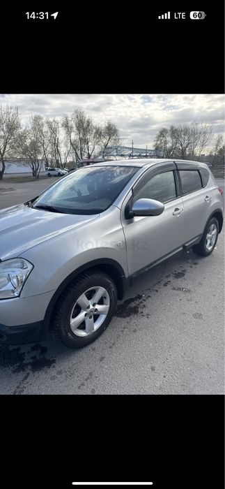 Nissan qashqai 2008 г.