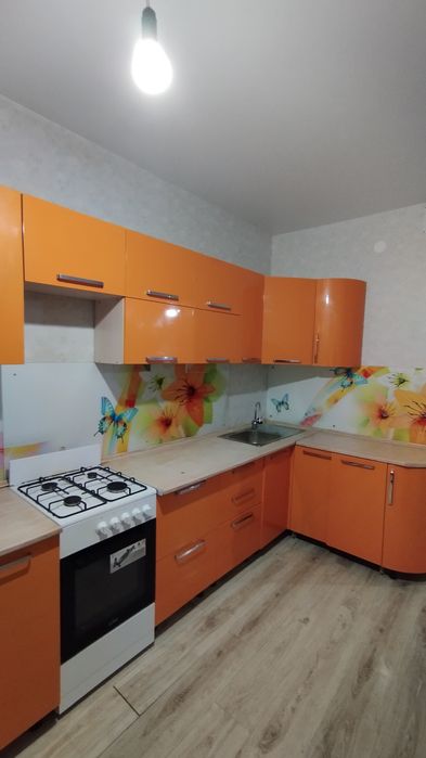 Продается кухонный гарнитур