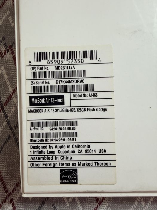 MacBook Air (13-inch, A1466)