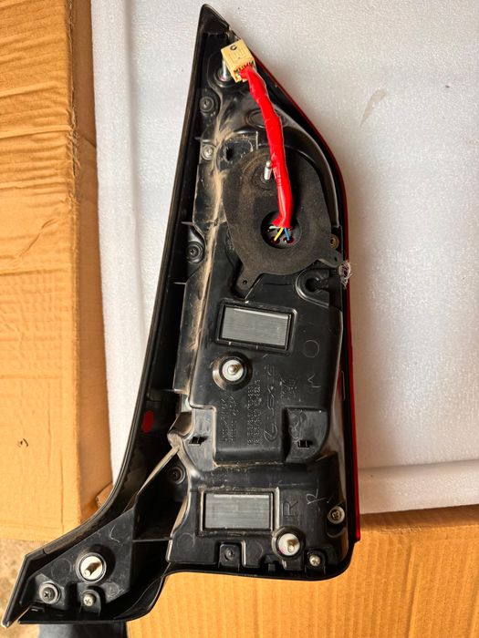 Задний стоп лексус лх 570