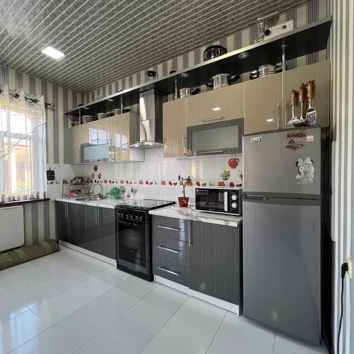 Ховли сотилади Кибрай тумани марказида