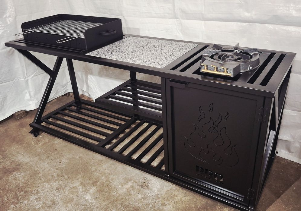 Ansamblu gratar cu arzator pe gaz
