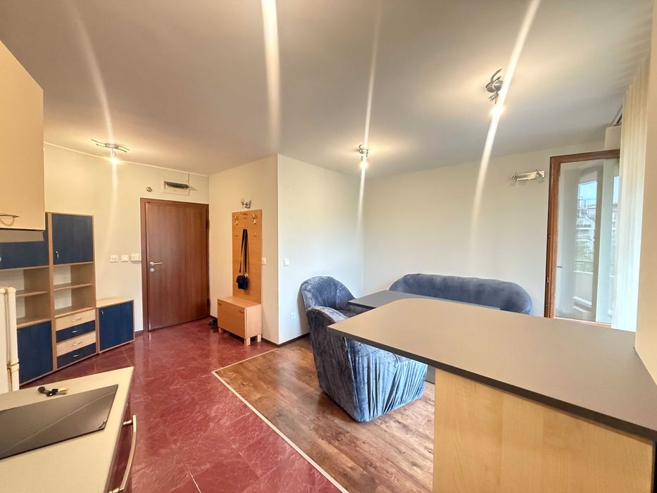 Дава се под наем Двустаен апартамент в София, Студентски град - 65 кв.м за 537 € - Снимка #2