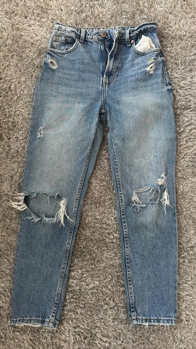 5€/бр. Дамски дънки Zara