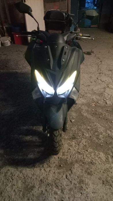 Продам M Max, в отличном состоянии