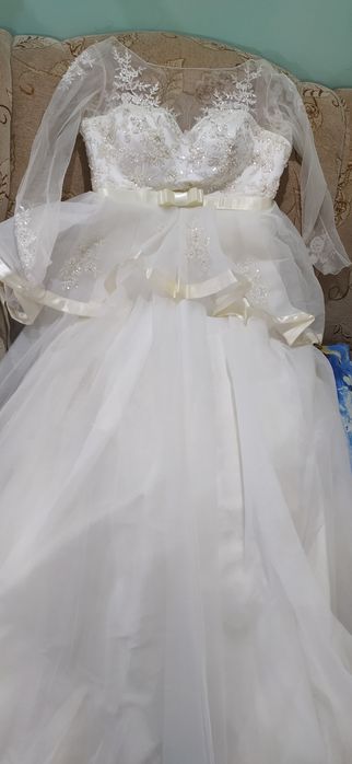 Свадебное платье