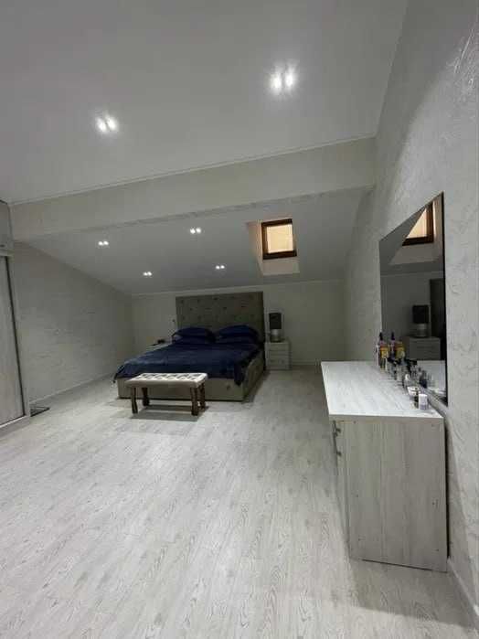 ;Qorasaroy‼️6хона квартира 236м2 дуплекс евро Сагбон эски Чинни завод