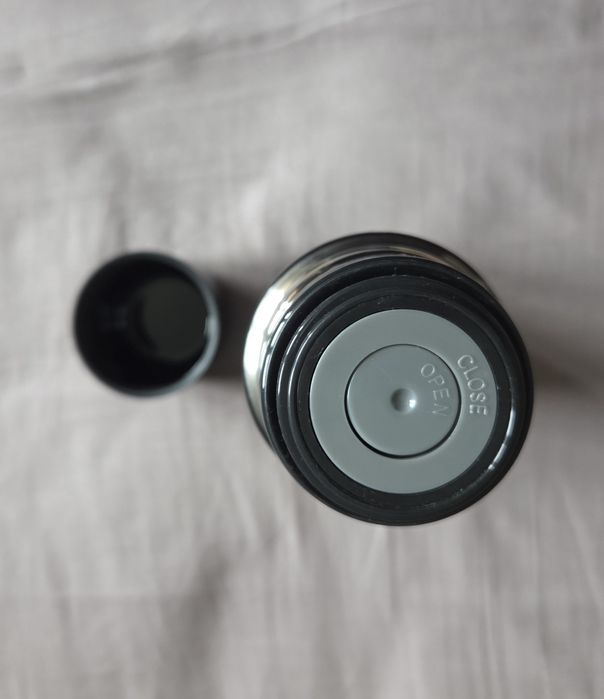 Термос - чисто нов