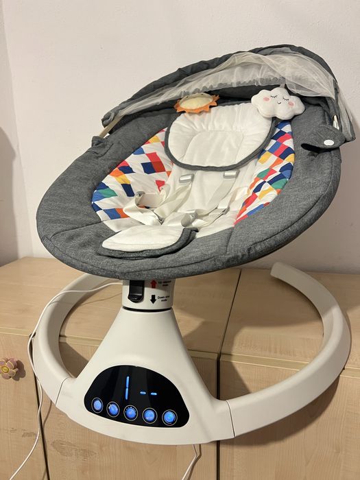 Leagan electric pentru bebelusi cu 5 viteze