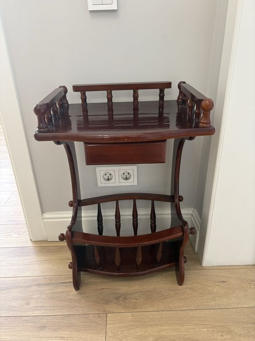 Газетница, дерево