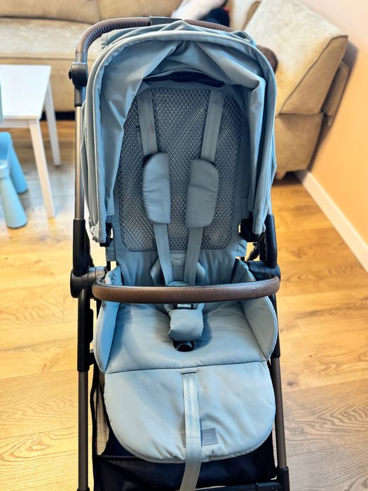 Бебешка количка Cybex Melio със зимно чувалче