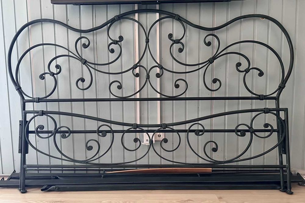 Pat matrimonial 160x200 din fier forjat + somieră și saltea