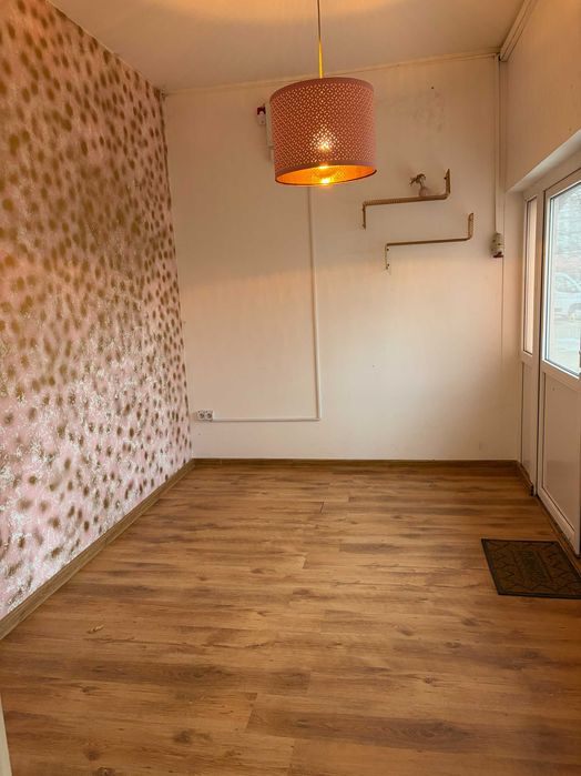 Inchiriez spatiu comercial stradal Sos. Straulesti 74.5 mp