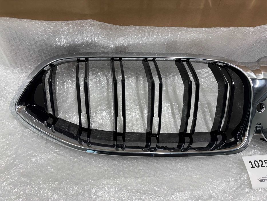Нови Оригинални Бъбреци / Грил Хром За БМВ М8 Ф91 Ф92 Ф93 8074875 BMW M8 F91 F92 F93