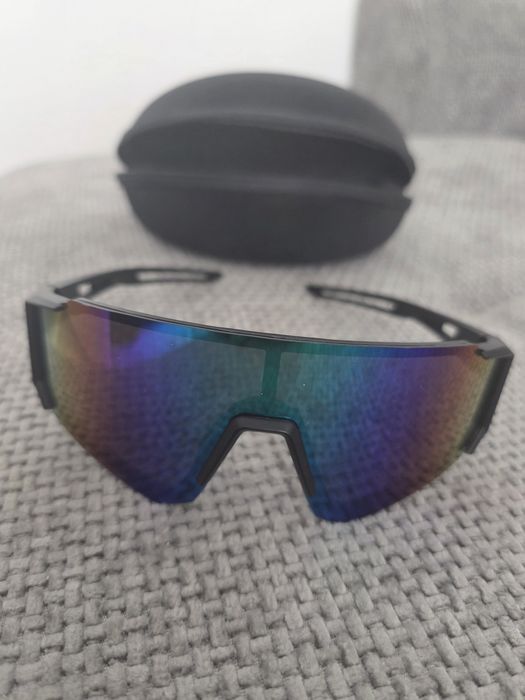 Vand Geanta de bicicleta si ochelari sant produse noi