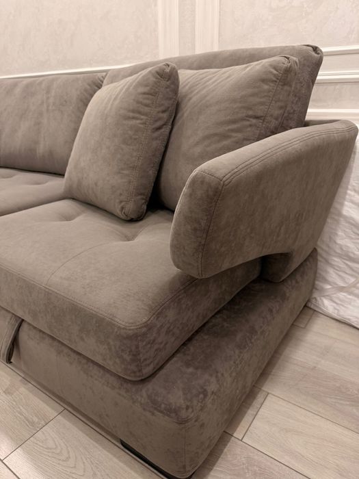 Продам диван с банкеткой