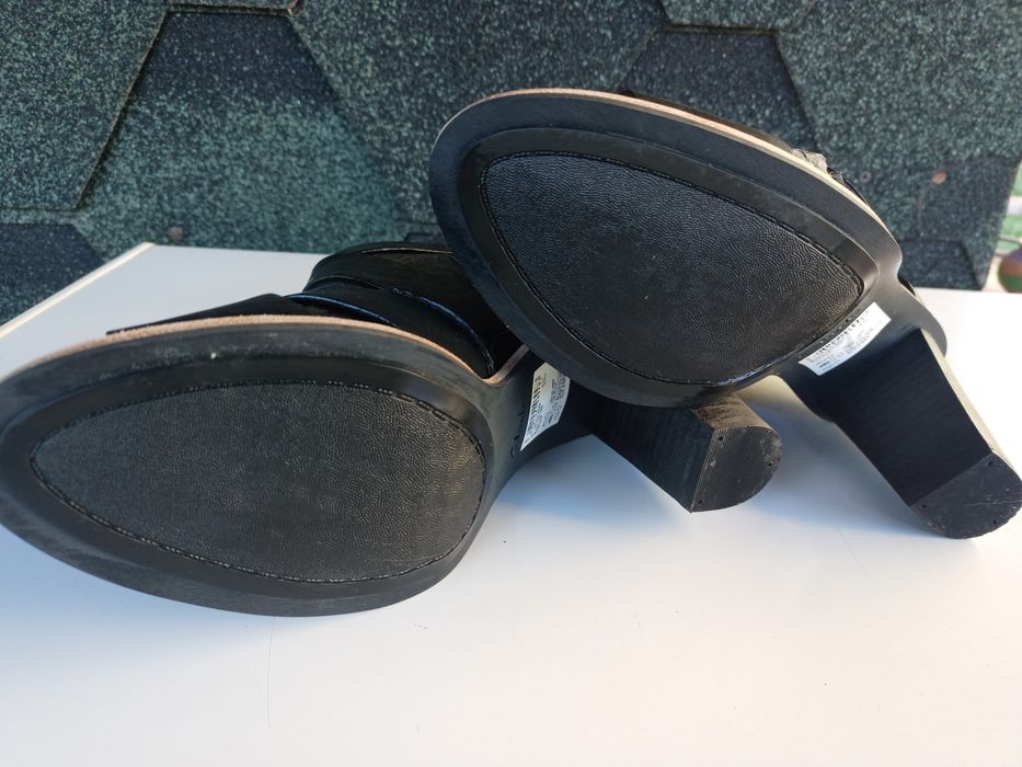 Сандали чисто нови Clark's,номер 39