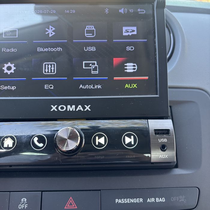 Navigație Auto 1 DIN XOMAX XM-V762 - Ecran Rabatabil 7", Bluetooth, USB, AUX & Cameră Marșarier