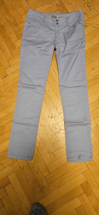 Дънки и панталони