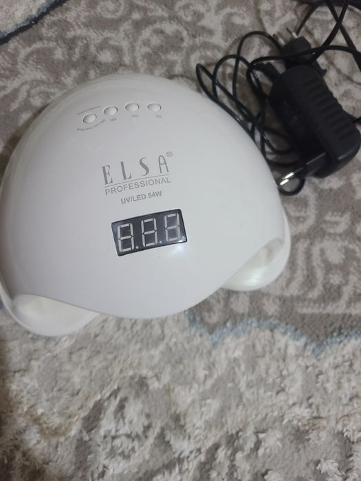 Лампа для ногтей