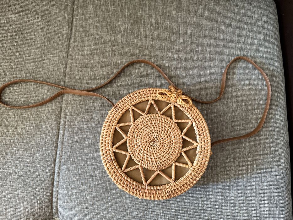 Сумка плетенная из ротанга
