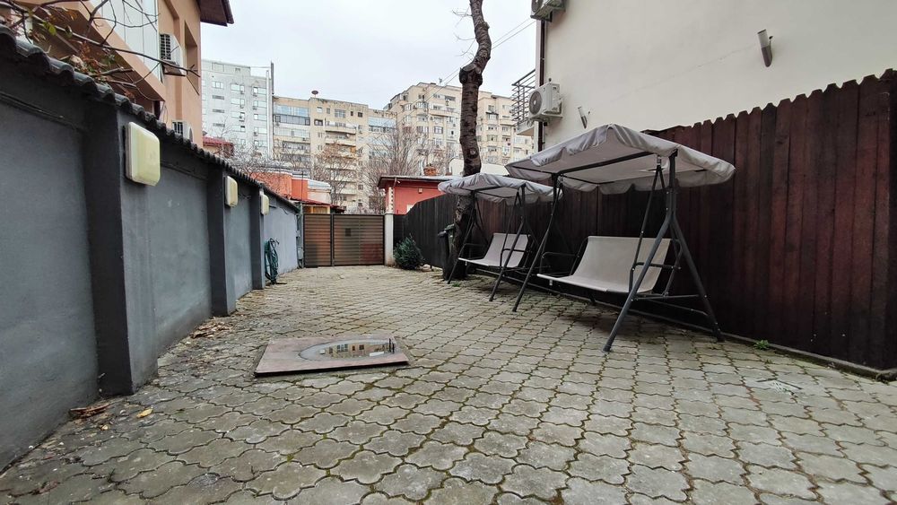Inchiriez vila Piata Alba Iulia - Mall Vitan. 190mp utili