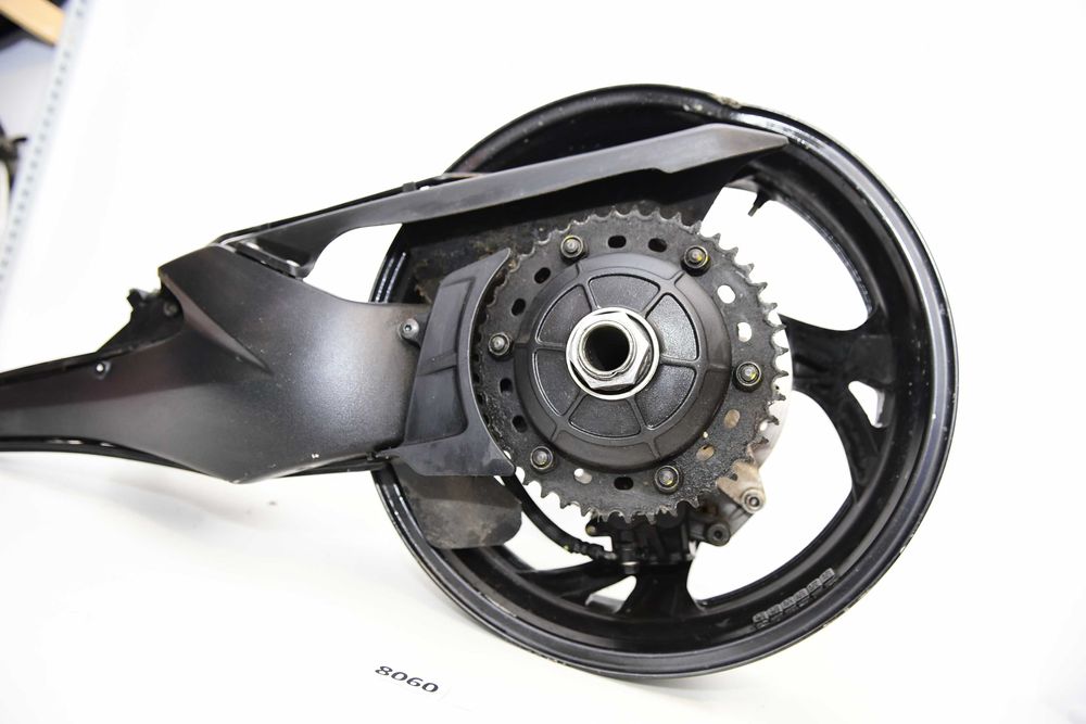 Bascula monobrat protect custom cafe racer streetfighter  roata Honda