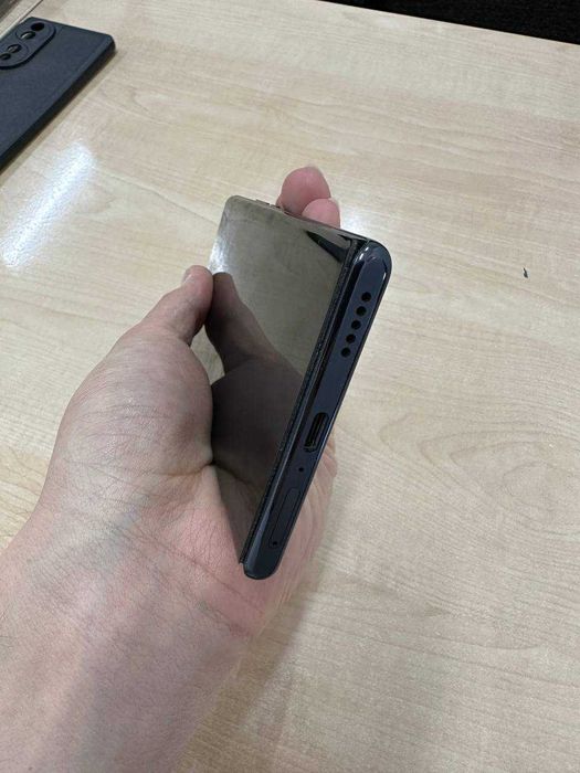 Honor 70, 15 kun ishlagan, holati yangiday