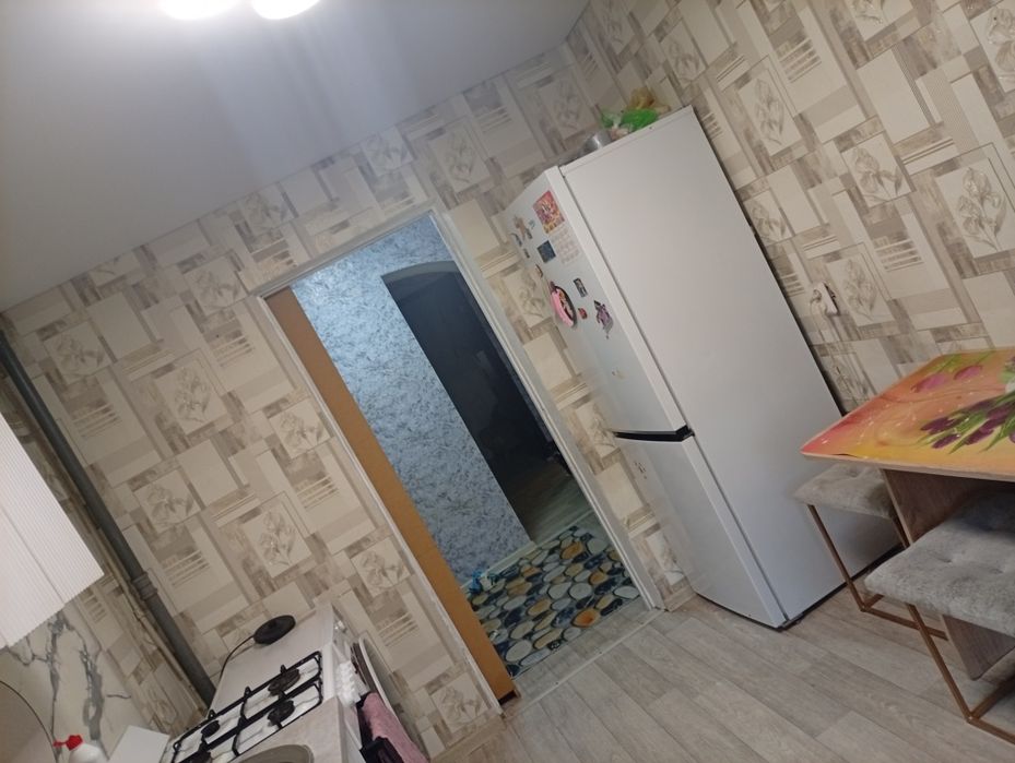 Продам квартиру 3 комнатную