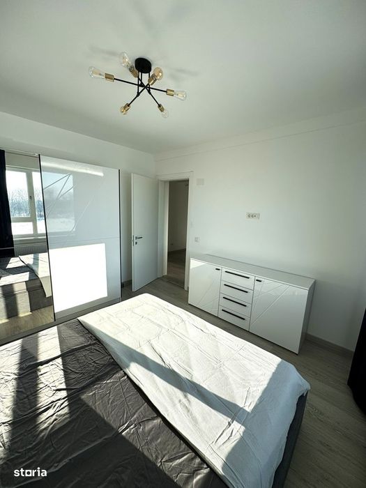 Apartament cu 3 camere, loc parcare, centrala, AC - zona Damila