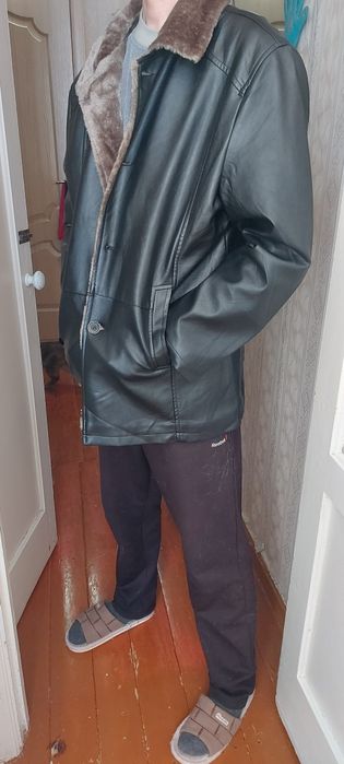 Куртка кожаная новая.
