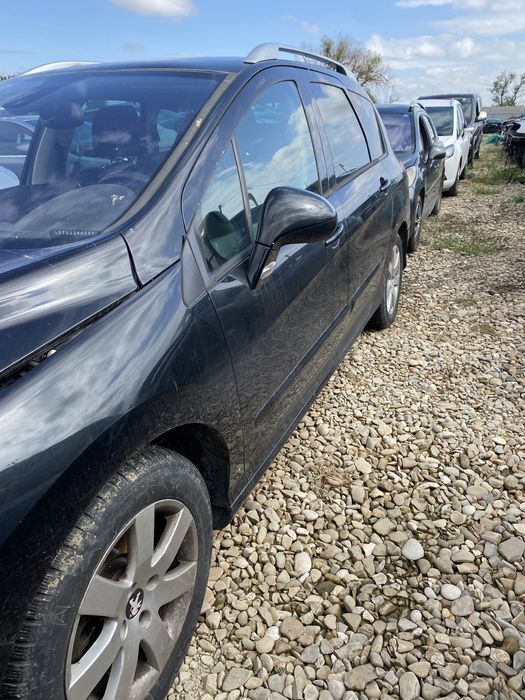 Ușă stânga față Peugeot 308 2012