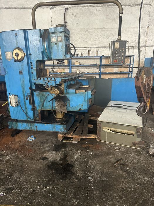 фрези  и други  струг