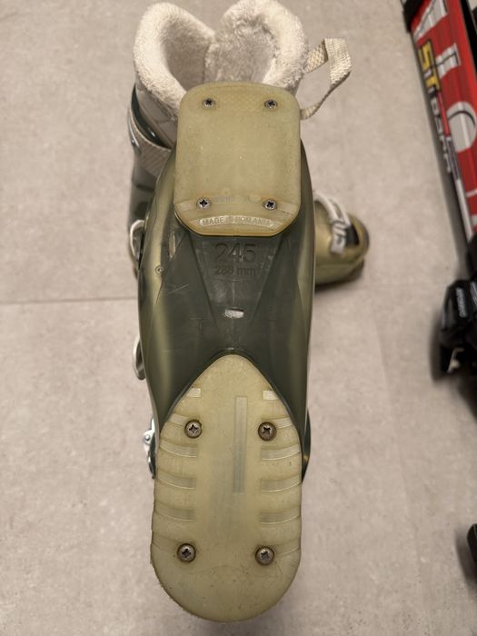 Комплект ски, щеки и обувки