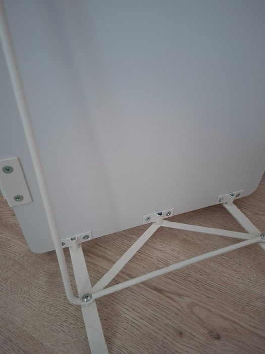 Огледало на стойка. Ikea