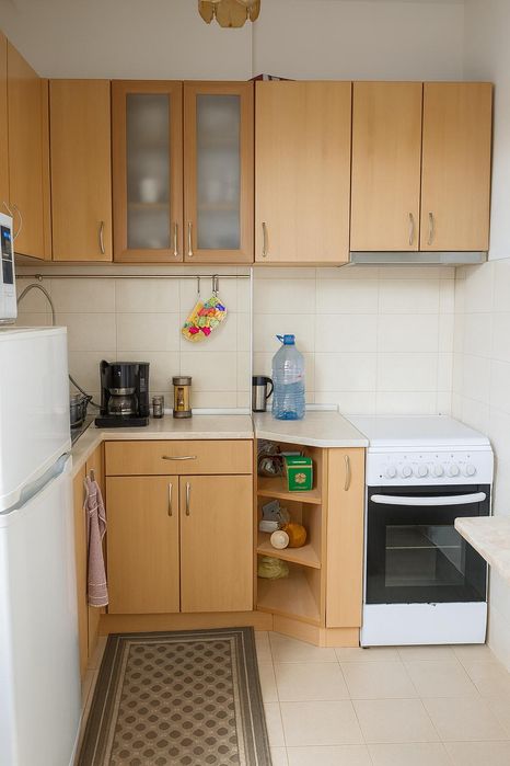 Дава се под наем Тристаен апартамент в Пловдив, Център - 88 кв.м за 368 € - Снимка #1