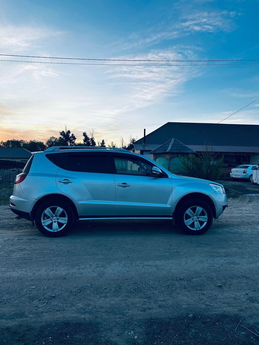 geely emgrand x7 2013 года на механике