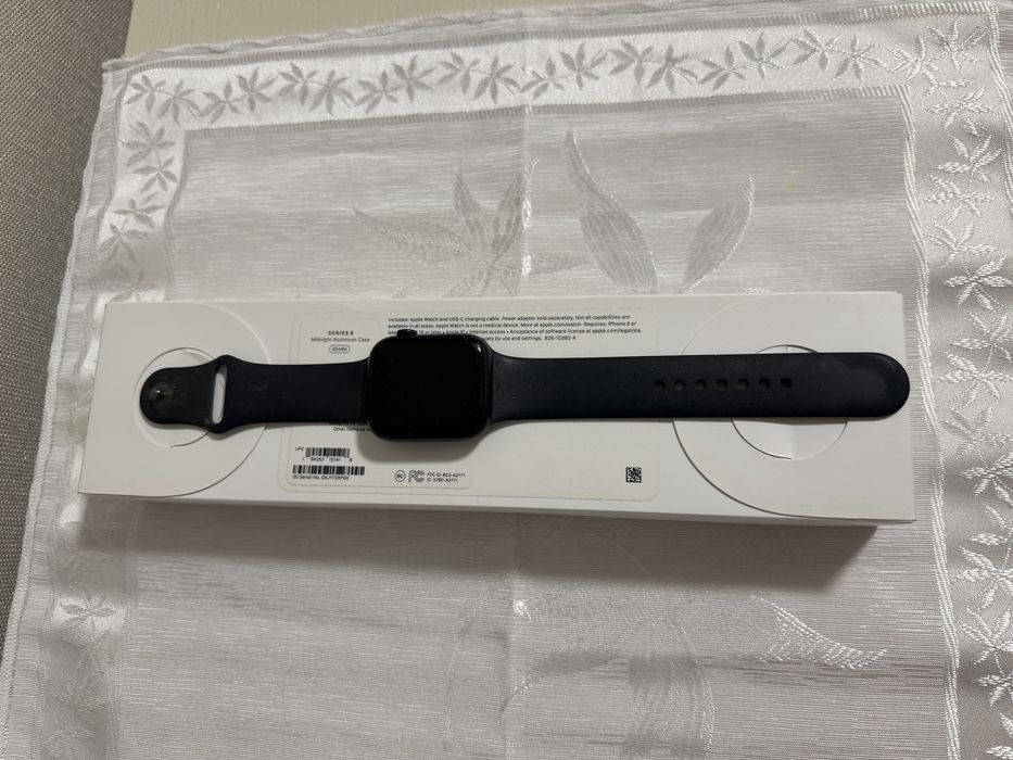Продам apple Watch 8 45mm