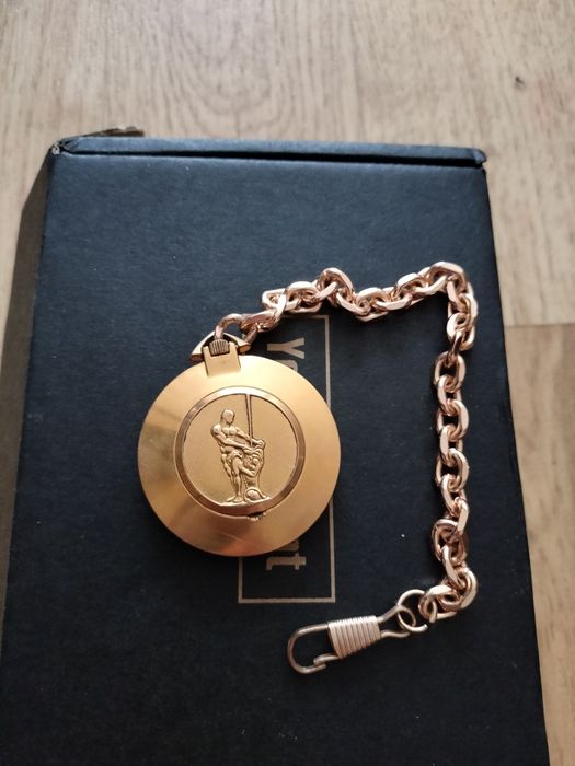 Продам позолоченные чясы