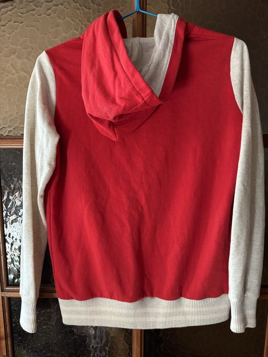 Спортивная куртка на девочку