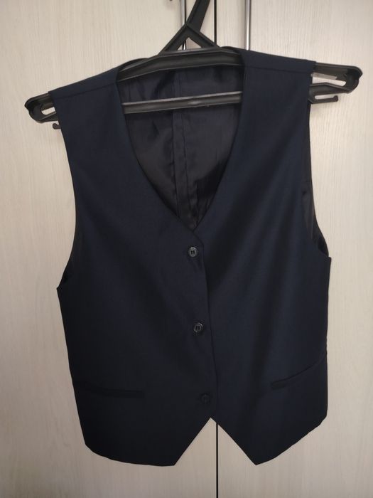 Мужская школьная жилетка